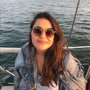 Meet your Posher, Elena